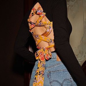 🖤Free People | Gorgeous Ribbon Back Bodysuit!!